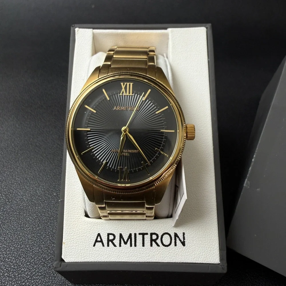 Armitron‎ 20/5597GP Men's Black Dial Gold Tone Bracelet Watch New Battery Japan